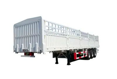 Semirreboque de carga para cerca de transporte de animais